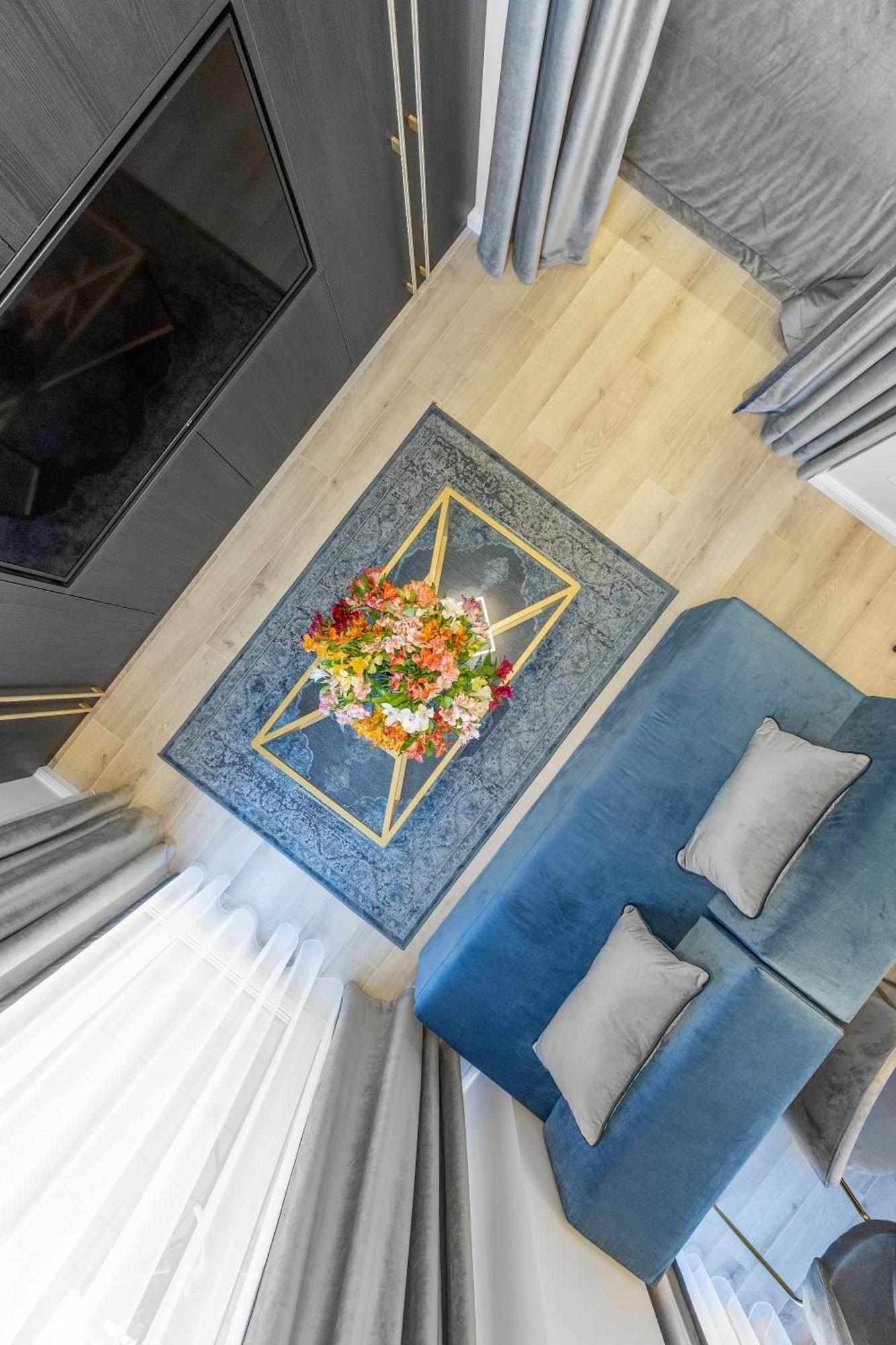 Butas Central Apartment *